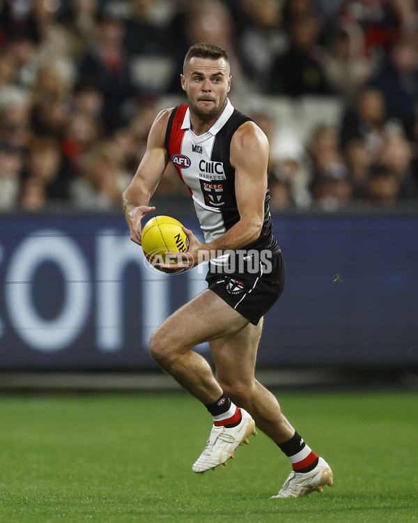 AFL Rd 3 - St Kilda v Essendon - A-1053875