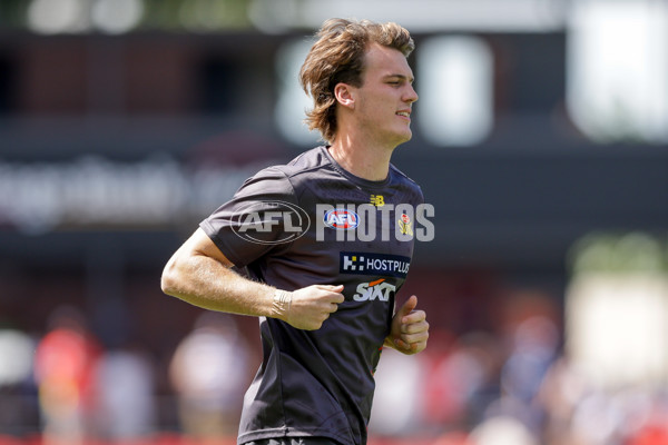 AFL Rd 3 - Gold Coast v Geelong - A-1065345