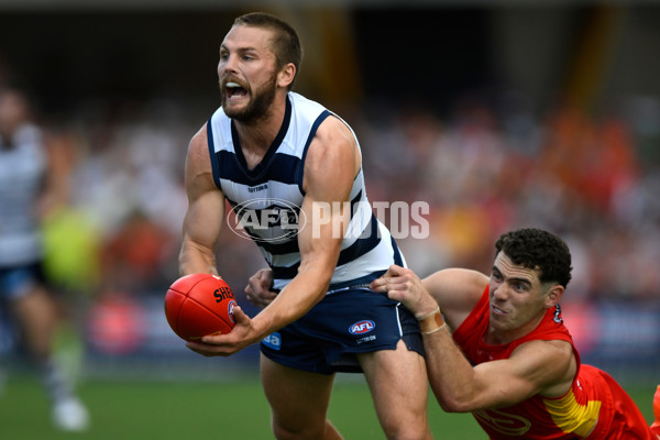 AFL Rd 3 - Gold Coast v Geelong - A-1065727