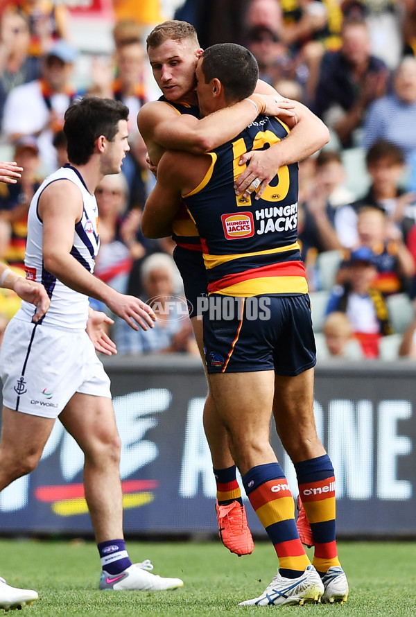 AFL Rd 4 - Adelaide v Fremantle - A-1113800