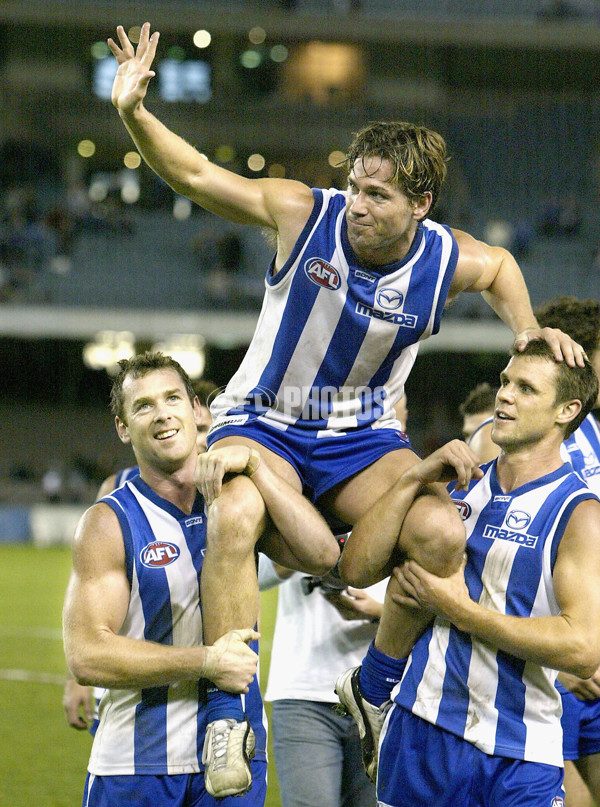 AFL 2004 Rd 8 - Kangaroos v Port Adelaide - 172150