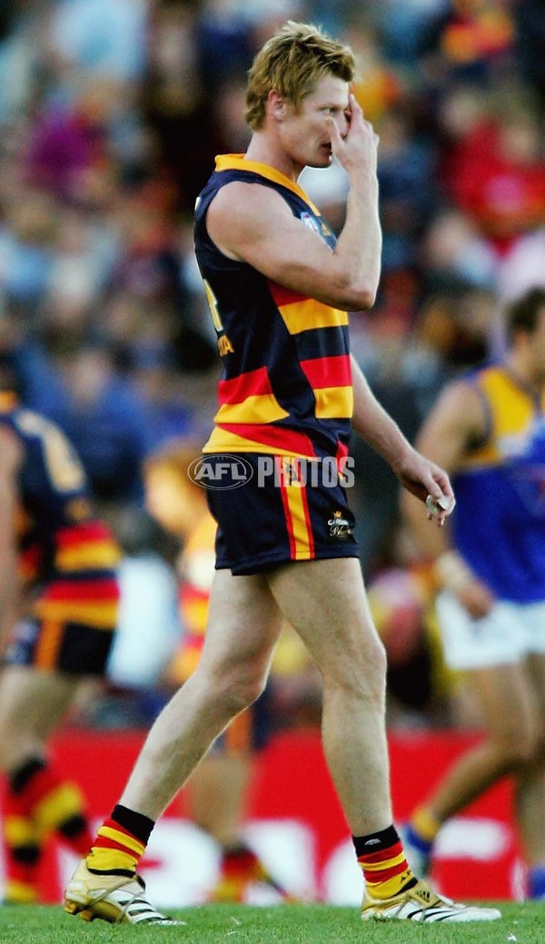 AFL 2006 Rd 2 - Adelaide Crows v West Coast Eagles - 196854