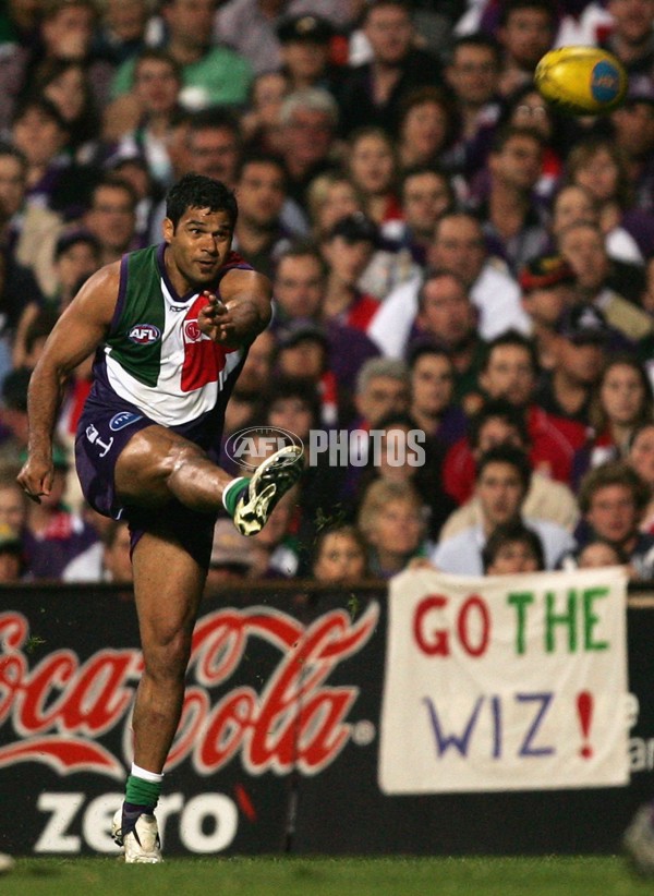 AFL 2006 2nd Semi-Final - Fremantle v Melbourne - 190981