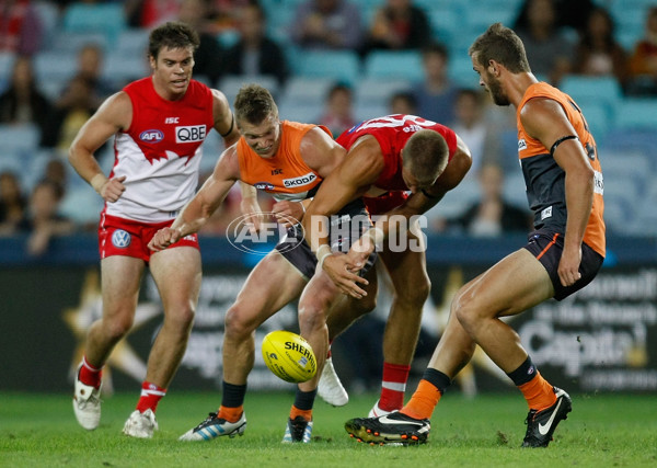 AFL 2012 Rd 01 - GWS Giants v Sydney - 250783