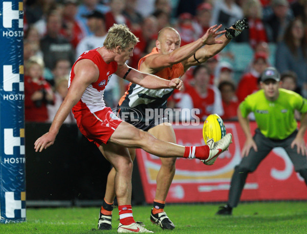 AFL 2012 Rd 01 - GWS Giants v Sydney - 250936