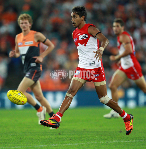 AFL 2012 Rd 01 - GWS Giants v Sydney - 250943