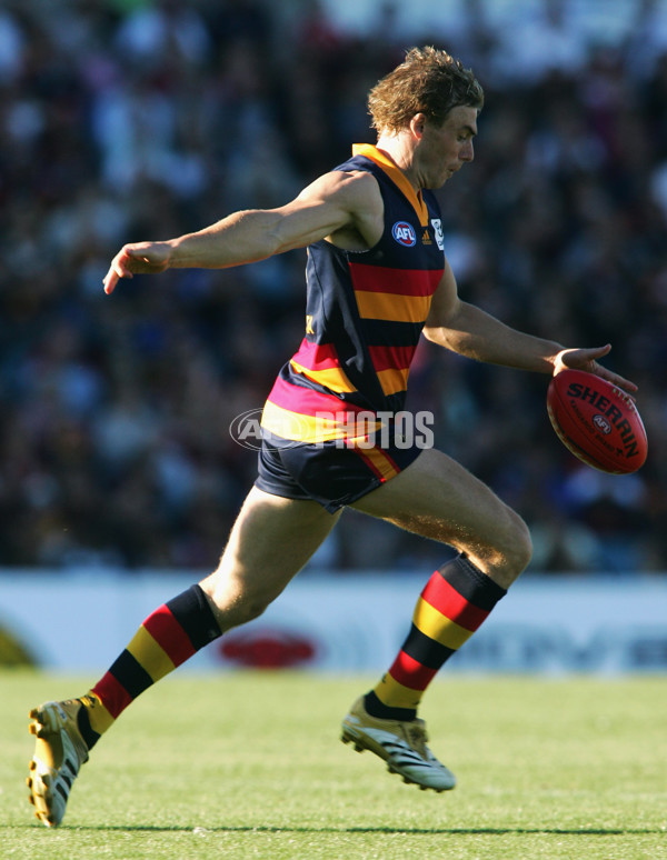 AFL 2006 Rd 2 - Adelaide Crows v West Coast Eagles - 31344