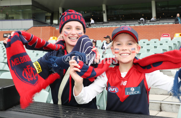 AFL Rd 5 - Essendon v Melbourne - A-1202997