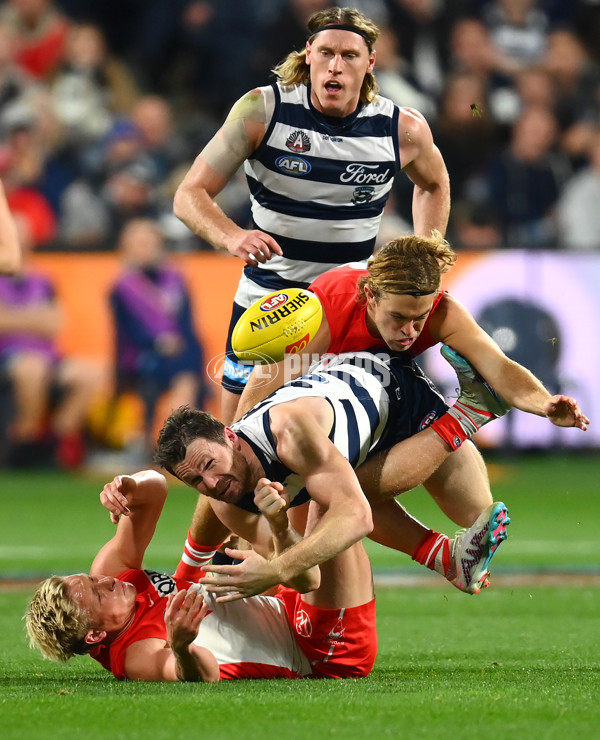 AFL Rd 6 - Geelong v Sydney - A-1287474