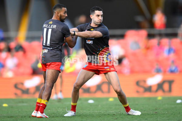 AFL Rd 6 - Gold Coast v North Melbourne - A-1295659