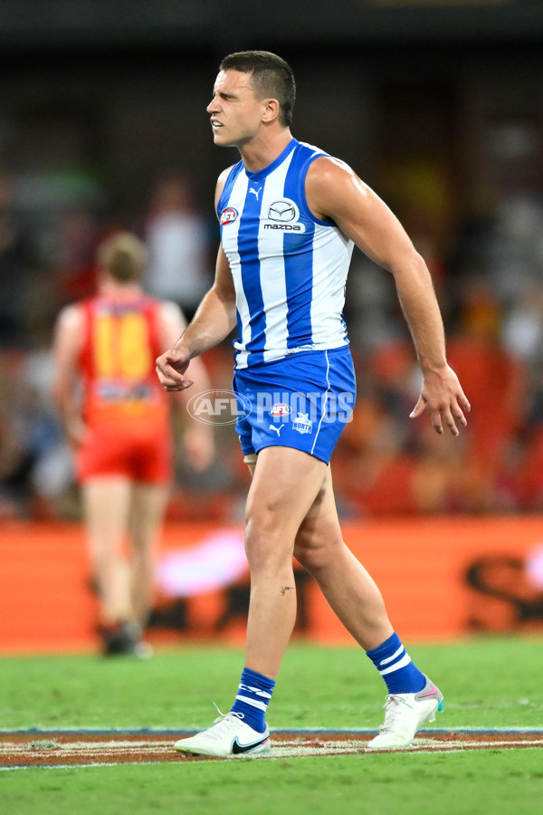 AFL Rd 6 - Gold Coast v North Melbourne - A-1302611