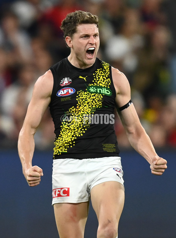 AFL Rd 6 - Melbourne v Richmond - A-1307907