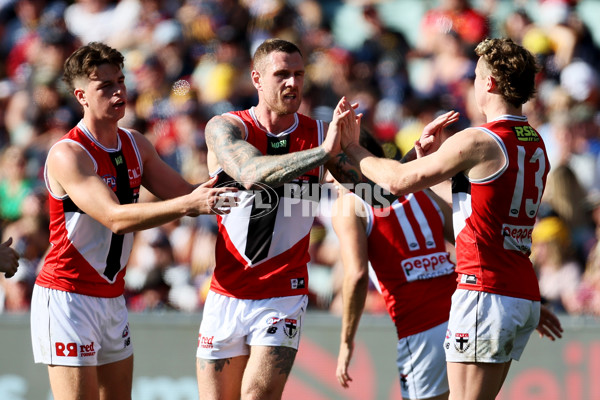 AFL Rd 9 - Adelaide v St Kilda - A-1526718