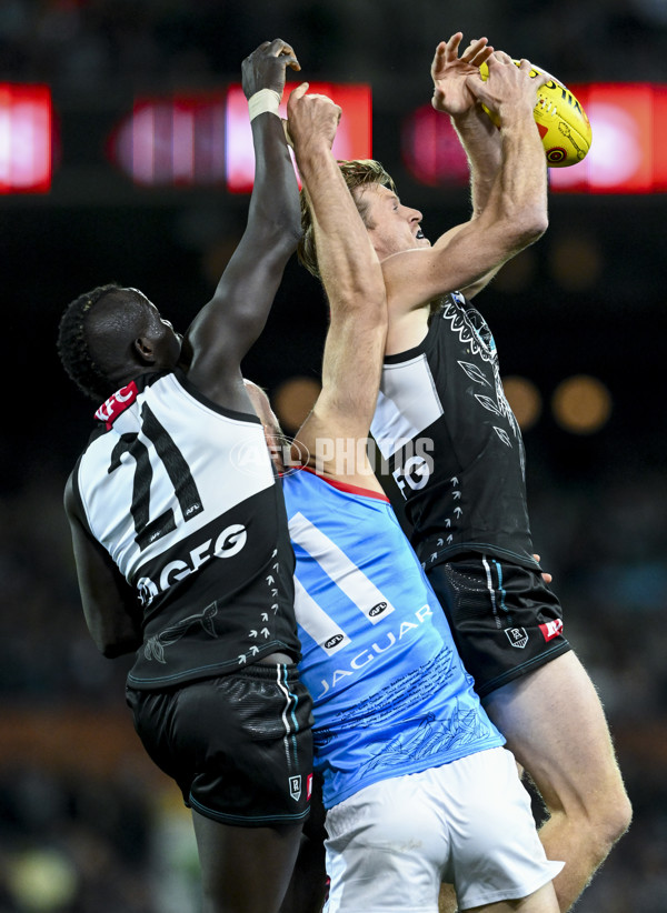 AFL 2023 Round 10 - Yartapuulti v Narrm - A-1554710