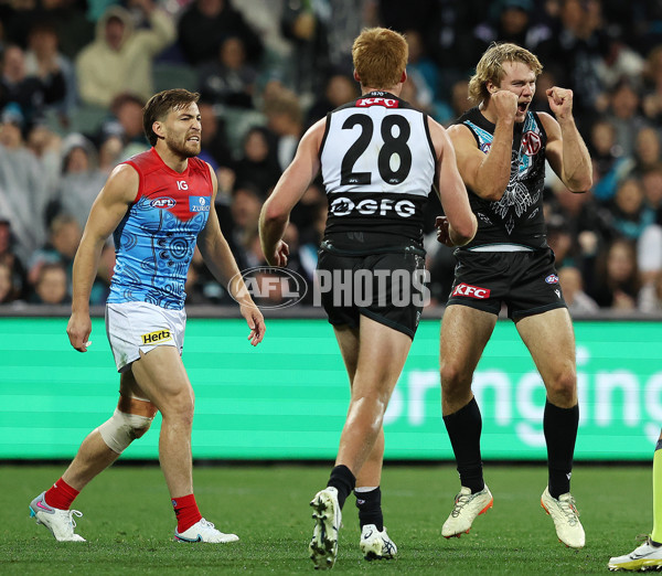 AFL 2023 Round 10 - Yartapuulti v Narrm - A-1555707