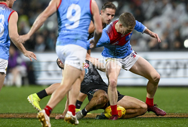 AFL 2023 Round 10 - Yartapuulti v Narrm - A-1561571