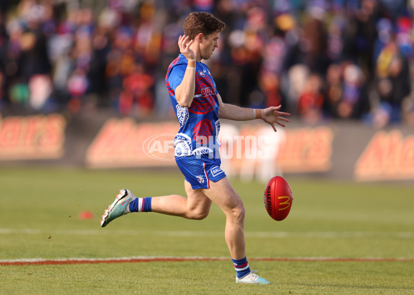 AFL 2023 Round 10 - Western Bulldogs v Adelaide - A-1562418
