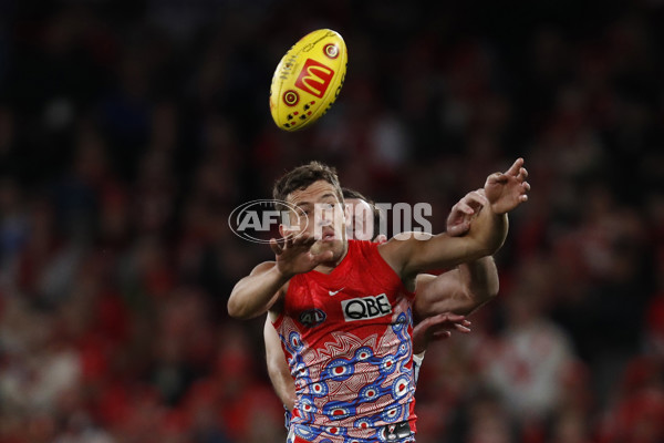 AFL 2023 Round 10 - North Melbourne v Sydney - A-1566170
