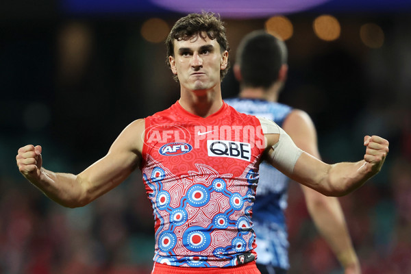 AFL 2023 Round 11 - Sydney v Carlton - A-1646108