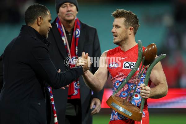 AFL 2023 Round 11 - Sydney v Carlton - A-1649141