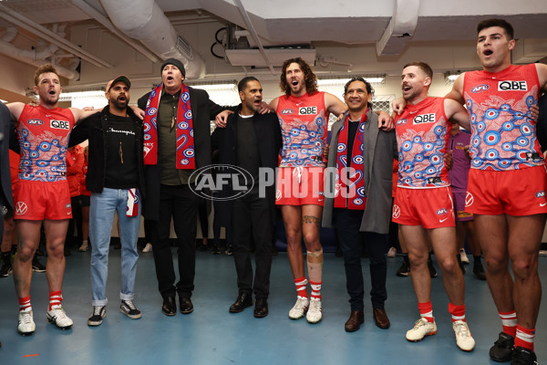 AFL 2023 Round 11 - Sydney v Carlton - A-1649150