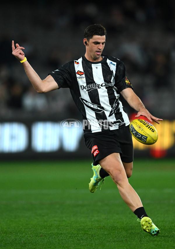 AFL 2023 Round 11 - Collingwood v North Melbourne - A-1688992