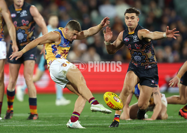 AFL 2023 Round 11 - Adelaide v Brisbane - A-1700153