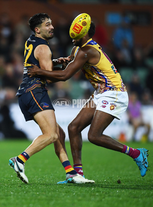 AFL 2023 Round 11 - Adelaide v Brisbane - A-1704591