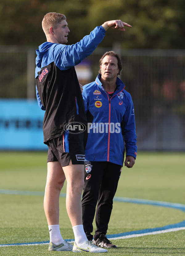 Western Bulldogs Training Session - A-1713696