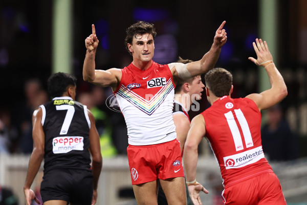 AFL 2023 Round 13 - Sydney v St Kilda - A-1778350