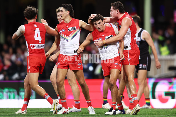 AFL 2023 Round 13 - Sydney v St Kilda - A-1778351