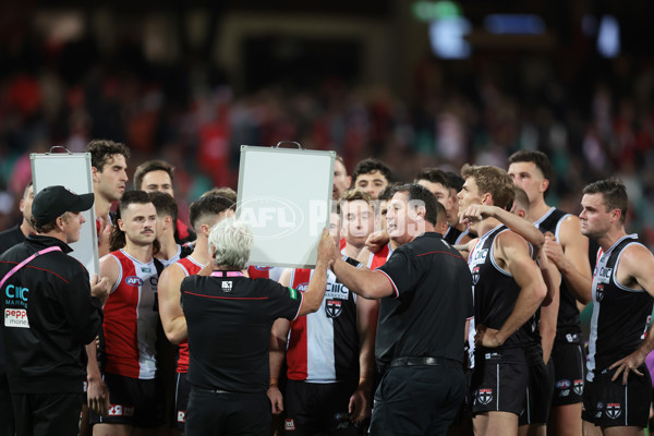 AFL 2023 Round 13 - Sydney v St Kilda - A-1778394