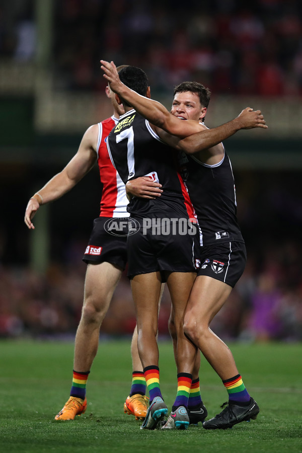 AFL 2023 Round 13 - Sydney v St Kilda - A-1779101