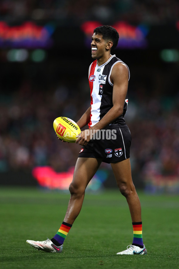 AFL 2023 Round 13 - Sydney v St Kilda - A-1779105