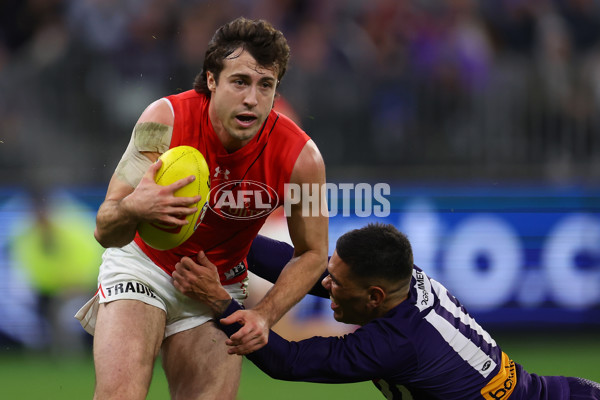 AFL 2023 Round 15 - Fremantle v Essendon - A-1902924