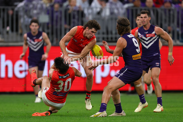 AFL 2023 Round 15 - Fremantle v Essendon - A-1905668