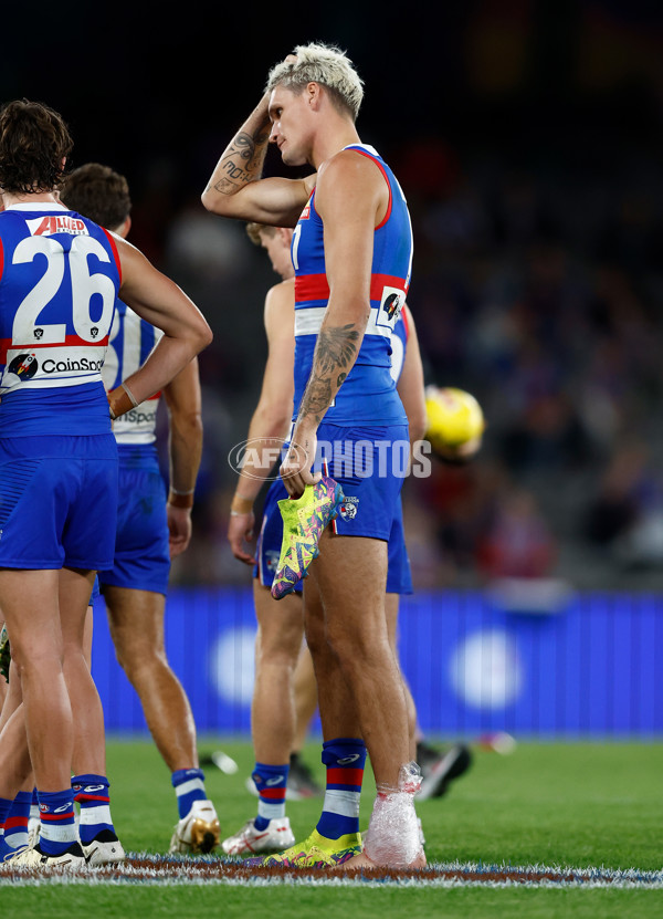AFL 2024 Round 05 - Western Bulldogs v Essendon - A-2136281