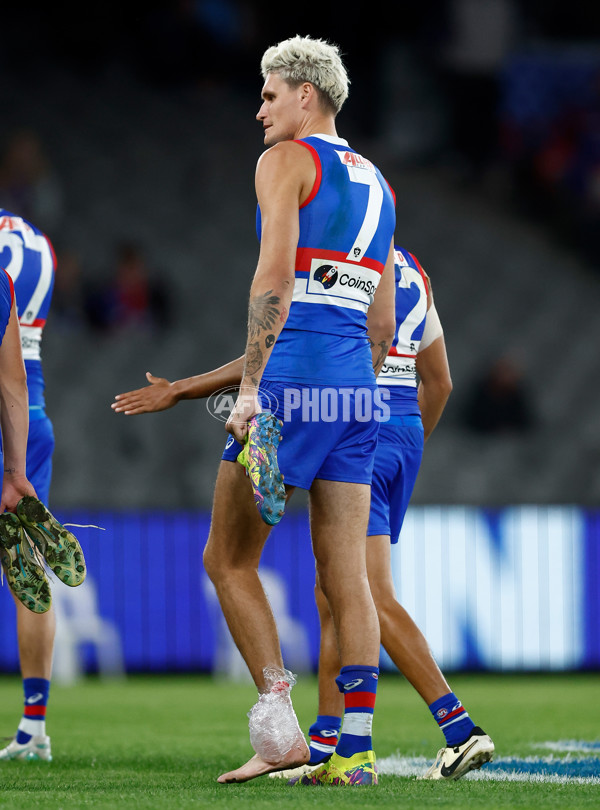 AFL 2024 Round 05 - Western Bulldogs v Essendon - A-2138273