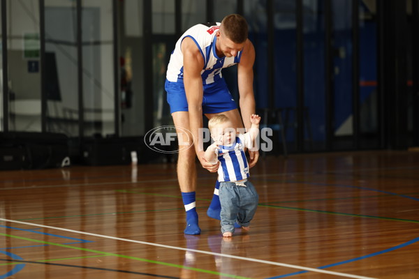 AFL 2025 Media - North Melbourne Team Photo Day - A-2153912