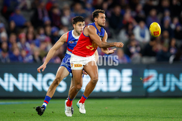 AFL 2024 Round 13 - Western Bulldogs v Brisbane - A-2154444