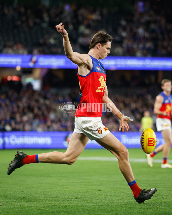AFL 2024 Round 13 - Western Bulldogs v Brisbane - A-2154459