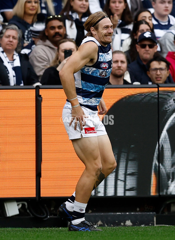 AFL 2025 Round 07 - Carlton v Geelong - A-2161630
