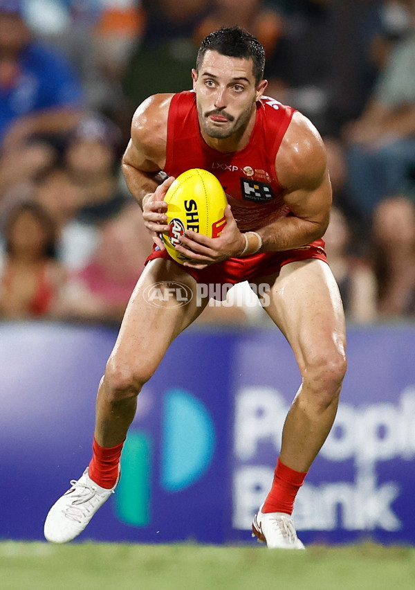 AFL 2025 Round 09 - Gold Coast v Western Bulldogs - A-2161941