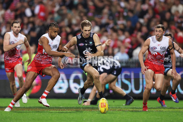 AFL 2025 Round 10 - Sydney v Carlton - A-2161971