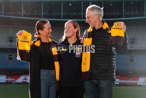 AFLW 2022 Media - AFLW Draft Media Opportunity 300622 - A-321830