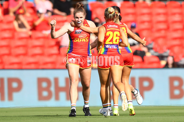 AFLW 2022 Round 04 - Gold Coast v Richmond - A-392376