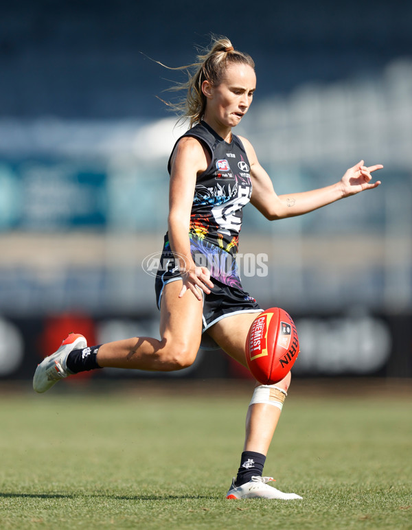 AFLW 2022 Round 04 - Carlton v North Melbourne - A-394922