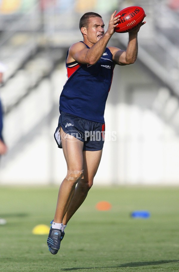 AFL Media - 2006 Melbourne AFL Community Camp - A-425633
