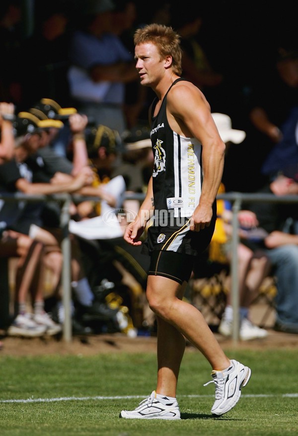 AFL Media - 2006 Richmond AFL Community Camp - A-434445