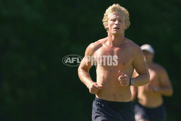AFL Media - 2006 Sydney Swans Community Camp - A-434457